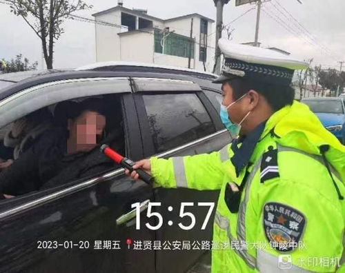 被醉驾车顶行600多米的交警牺牲